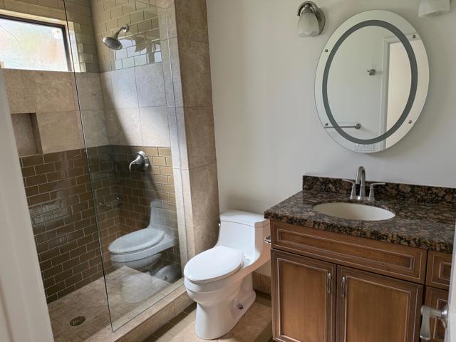 76216 Poppy Lane, Palm Desert CA: https://media.crmls.org/mediaz/e719a9ef-5ddc-43dd-ab69-eafbf7899a9e.jpg