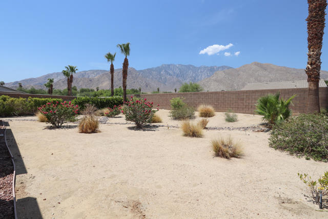 3713 Vista Verde, Palm Springs CA: https://media.crmls.org/mediaz/e719b6b1-57ff-42d9-95a0-df247f31f1a1.jpg