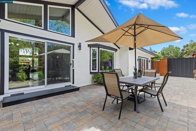 1838 Sunnyvale Ave, Walnut Creek CA: https://media.crmls.org/mediaz/e71a1861-0b9f-4994-b150-388579b35988.jpg