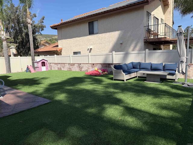 Detail Gallery Image 14 of 16 For 10221 Greenleaf Rd, Spring Valley,  CA 91977 - 4 Beds | 3 Baths