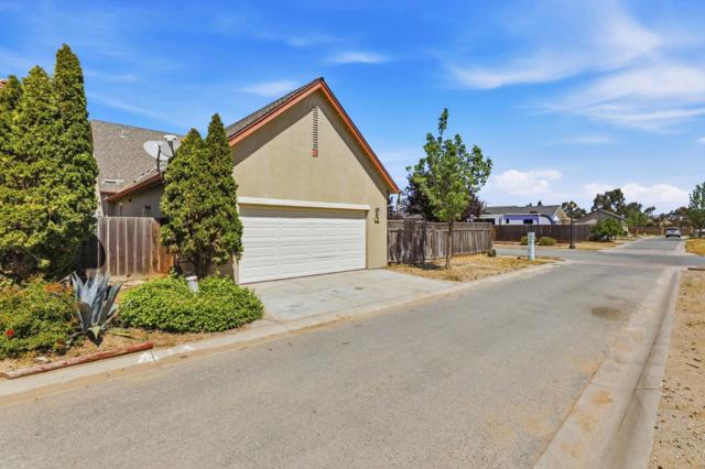 Image 43 of 44 For 631 Elm Avenue