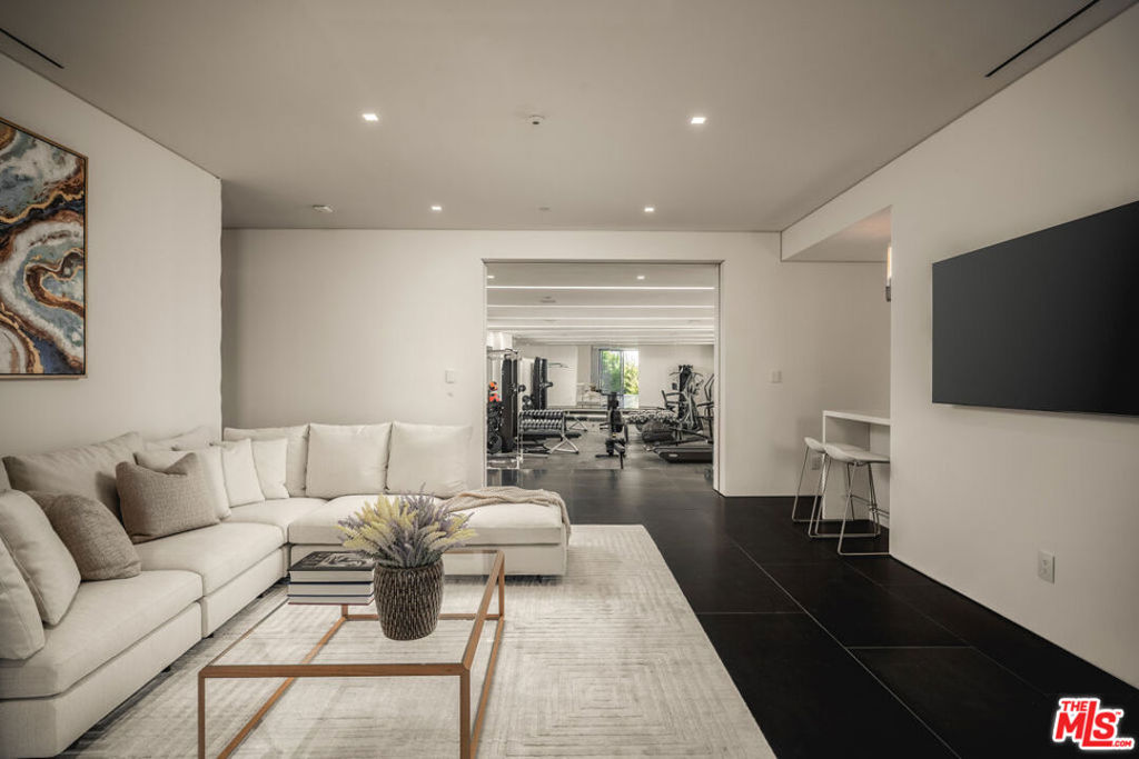 MLS #25575239 img 32