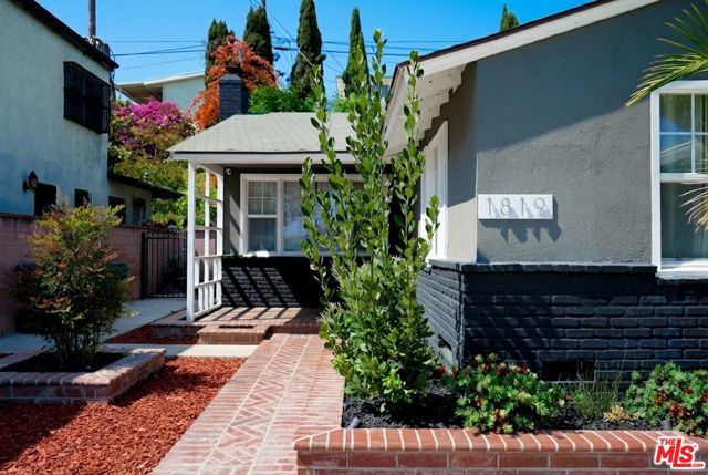 1819 W 129th Street, Gardena CA: https://media.crmls.org/mediaz/e71cbbc9-aab6-4fcf-a7a1-412d10a4eb48.jpg