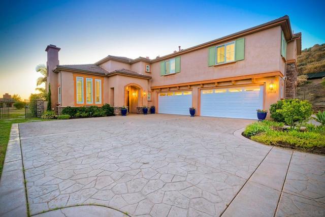 15068 Creek Hills Rd, El Cajon CA: https://media.crmls.org/mediaz/e71d035c-1570-4137-a936-08e634c366d0.jpg
