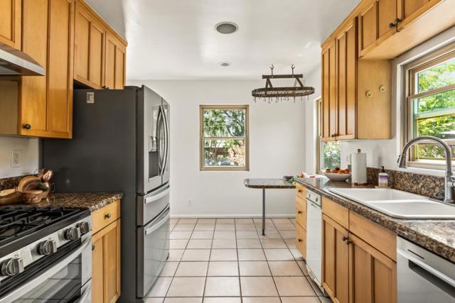 6026 Fulcher Avenue, North Hollywood CA: https://media.crmls.org/mediaz/e71d5831-beb7-44fc-a0ae-5b18dad042dc.jpg