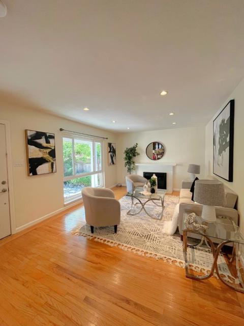 2311 W Hedding Street, San Jose CA: https://media.crmls.org/mediaz/e71de824-fa9d-42b8-b3d5-37d96222ca0e.jpg