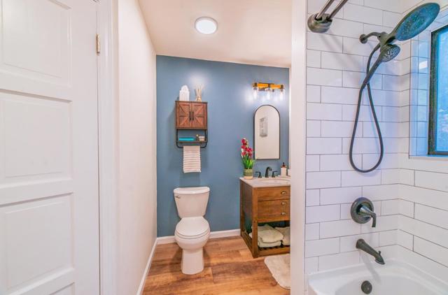 2646 El Camino Real, Salinas CA: https://media.crmls.org/mediaz/e71e6f5a-2540-4366-93a3-990e31d93afa.jpg