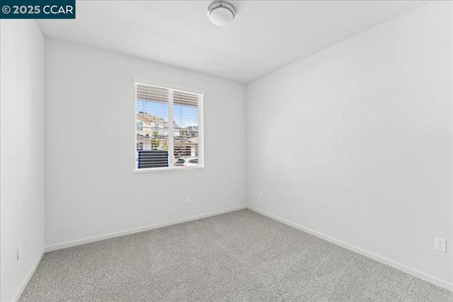 4207 Markovich Ct, Richmond CA: https://media.crmls.org/mediaz/e71f7725-471c-4167-ab42-144cf685cae6.jpg