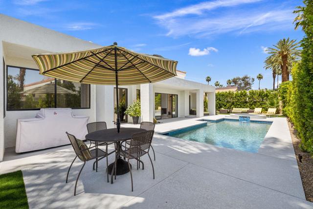 49 Mission Palms E Drive, Rancho Mirage CA: https://media.crmls.org/mediaz/e7202361-a804-4c60-b95c-422590b43d14.jpg