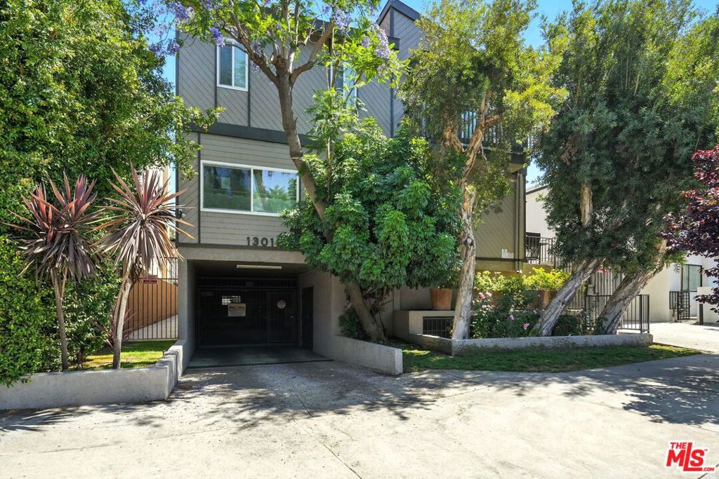 13012 Valleyheart Drive #6