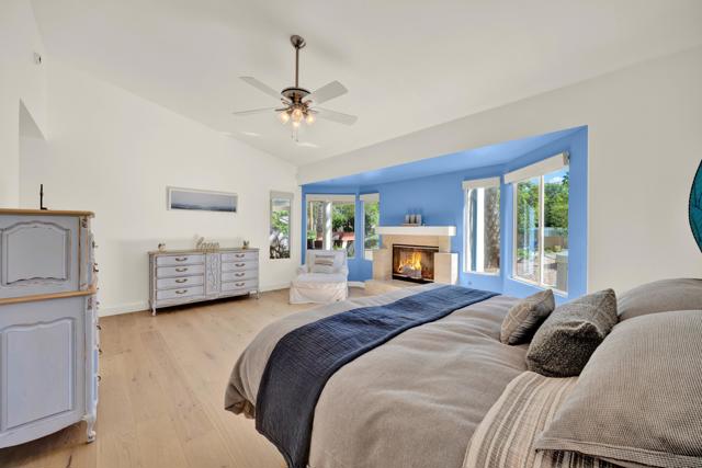 14265 Sandhill Rd, Poway CA: https://media.crmls.org/mediaz/e72235f0-4a4e-414b-9ce6-85fdb1700ece.jpg