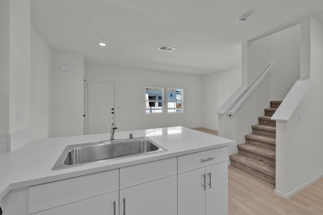 28203 Verdant Ct, Valley Center CA: https://media.crmls.org/mediaz/e7228b2d-a9c3-48a5-87e6-1fe769d09267.jpg