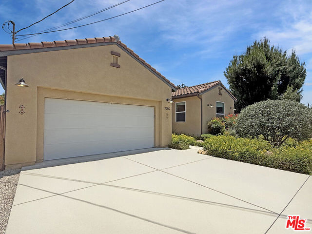 7050 Independence Avenue, Canoga Park CA: https://media.crmls.org/mediaz/e723c0d6-1969-45e0-a494-2c7ec661346e.jpg