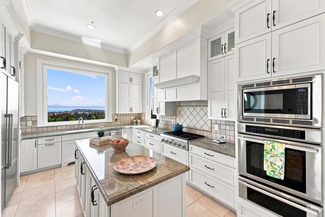 150 New Place Road, Hillsborough CA: https://media.crmls.org/mediaz/e7244022-c7b2-4442-9142-c4e2bef96a67.jpg