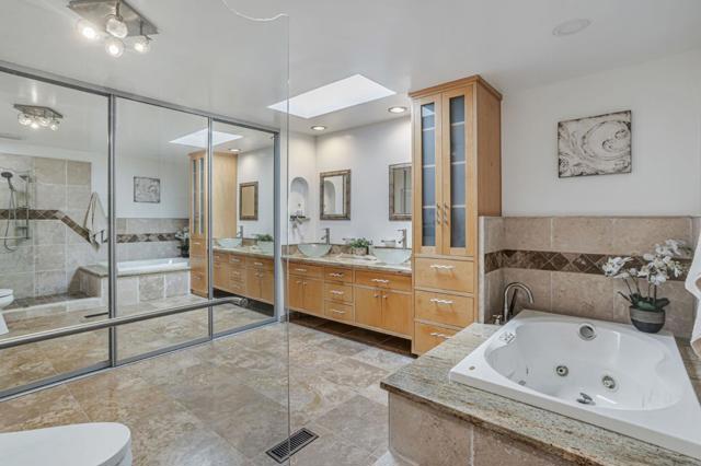 142 Calle Larga, Los Gatos CA: https://media.crmls.org/mediaz/e7273a99-9d07-4754-9b7f-ac175ab25b73.jpg