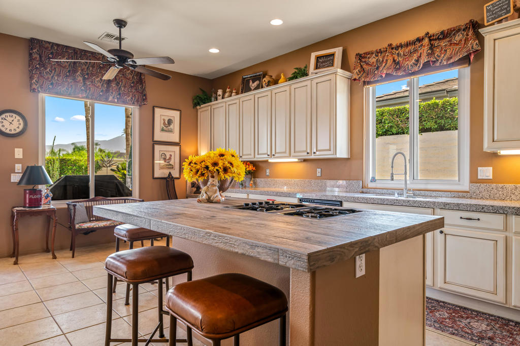 MLS #219138636DA image #19