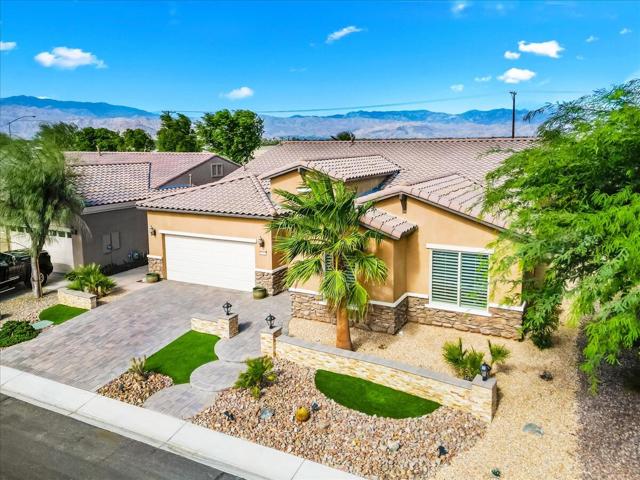 39313 Camino Las Hoyes, Indio CA: https://media.crmls.org/mediaz/e728582c-a79a-428f-b3e7-f88f8bc73962.jpg