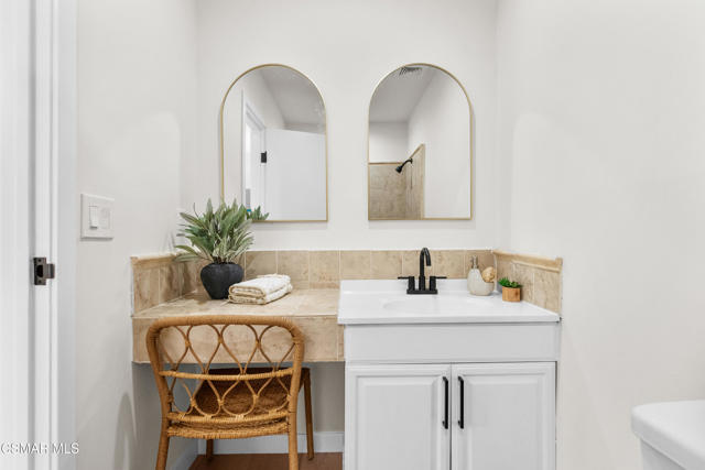 3167 Waco Avenue, Simi Valley CA: https://media.crmls.org/mediaz/e728bef5-1509-493f-8f37-7b462440607e.jpg