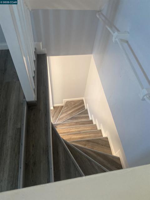 428 4Th St, Richmond CA: https://media.crmls.org/mediaz/e72932b5-83b3-4cfa-8dfa-c94dd5dc744e.jpg