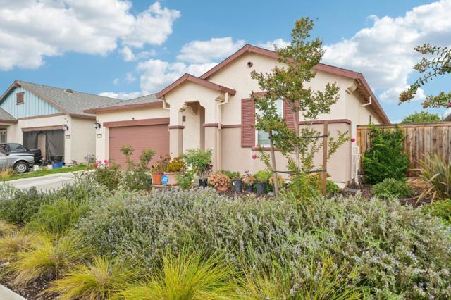 10330 Bono Lane, Stockton CA: https://media.crmls.org/mediaz/e72b3b67-7157-4f9b-b29c-986db0703c43.jpg