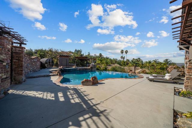 32070 Via Vera, Bonsall, California 92003, 4 Bedrooms Bedrooms, ,3 BathroomsBathrooms,Single Family Residence,For Sale,Via Vera,250020100SD