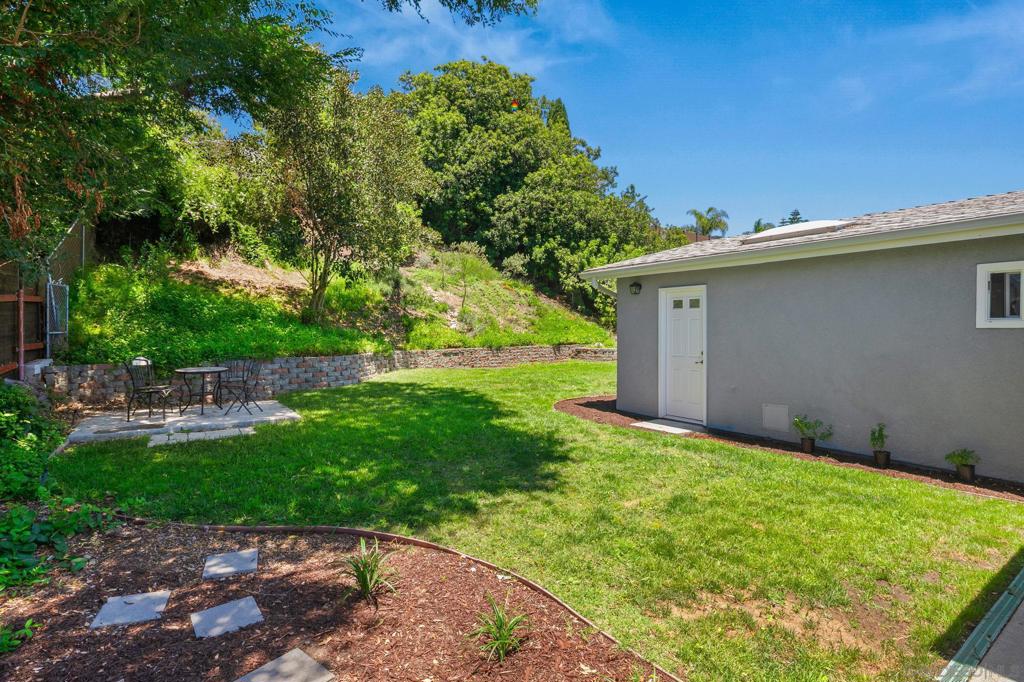 5164 Chateau Dr - photo 17