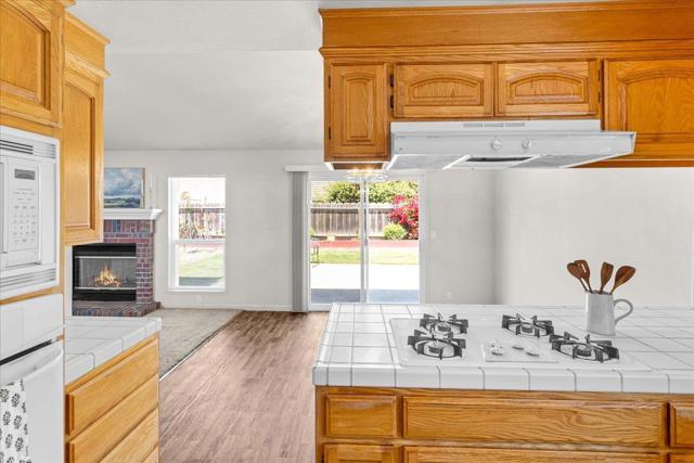 329 Westminster Drive, Salinas CA: https://media.crmls.org/mediaz/e72e06f5-3390-4a13-814c-03a5f2ffdadc.jpg