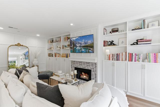 20 Willow Road, Menlo Park CA: https://media.crmls.org/mediaz/e72e1002-0dce-4871-a83a-aba0d0c83f8f.jpg