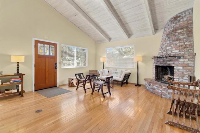 24703 Camino Del Monte, Carmel CA: https://media.crmls.org/mediaz/e72e98ec-1b15-4ba0-972f-89e1c69e0e45.jpg