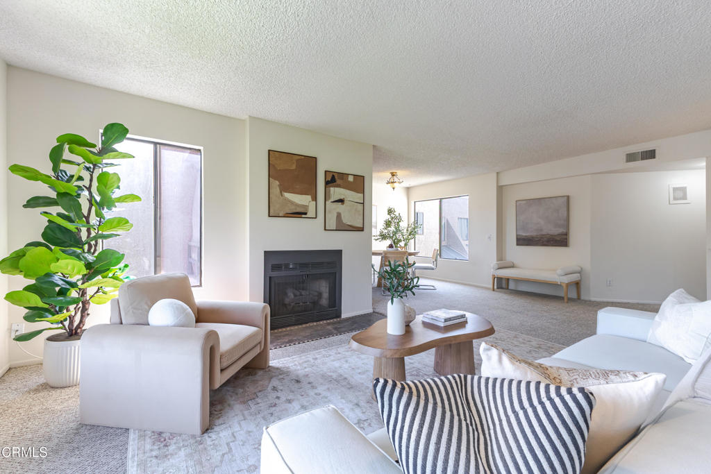 1125 E Maple Street #6