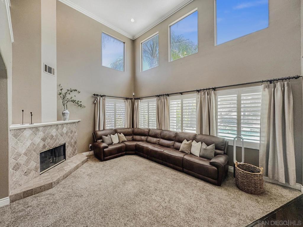 MLS #250035314SD img 1