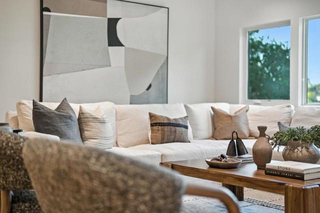 633 Manzanita Avenue, Corte Madera CA: https://media.crmls.org/mediaz/e7306bff-f792-4524-84ff-b3abf3f46837.jpg
