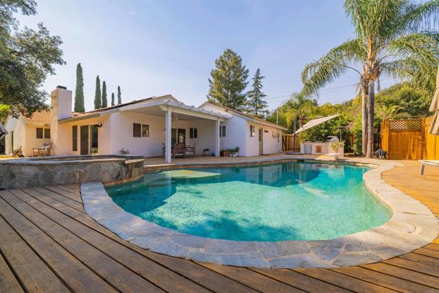 Detail Gallery Image 19 of 45 For 1454 Romance Rd, Escondido,  CA 92029 - 3 Beds | 2 Baths