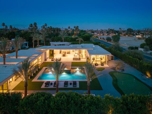 7 Makena Lane, Rancho Mirage CA: https://media.crmls.org/mediaz/e730d058-76df-4352-8d1e-8bae3cbccab3.jpg
