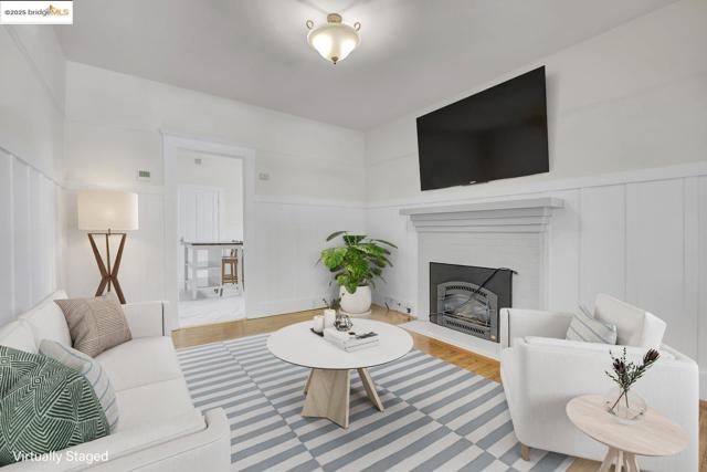 2406 10th, Berkeley CA: https://media.crmls.org/mediaz/e732259f-a651-42f6-949e-bc9756fd1b68.jpg