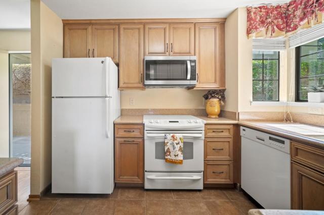 410 Pheasant Ridge Road, Del Rey Oaks CA: https://media.crmls.org/mediaz/e7328d36-8c93-4fd7-8624-36108f55096b.jpg