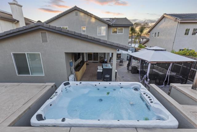 1209 Morgan Hill Drive, Chula Vista CA: https://media.crmls.org/mediaz/e7330dc0-86cd-4b82-94d7-86069074e3d1.jpg