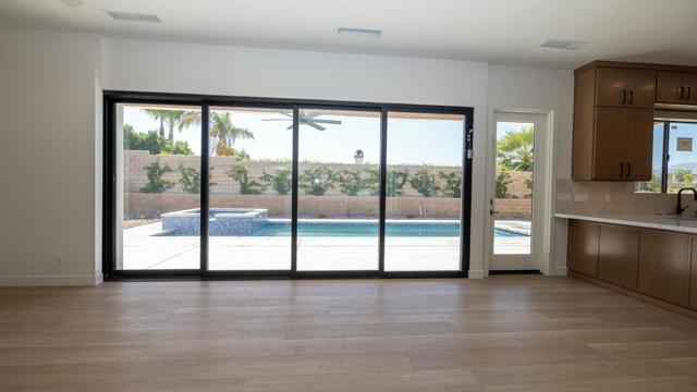 79777 Kingston Drive, Bermuda Dunes CA: https://media.crmls.org/mediaz/e73334d2-b26e-4d1c-b249-0965e4bef8be.jpg