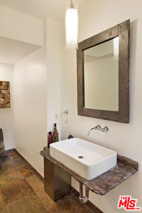 1269 North Clark Street photo 6