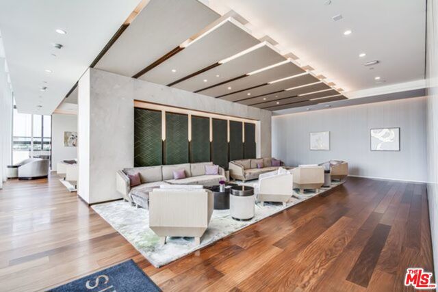 889 Francisco Street, Los Angeles CA: https://media.crmls.org/mediaz/e73701e1-94cd-4832-ae00-54de9c0934ee.jpg