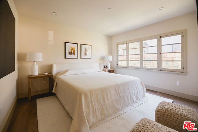 11026 Hortense Street, North Hollywood CA: https://media.crmls.org/mediaz/e7374391-427e-49de-ac74-e94f3bd4b280.jpg
