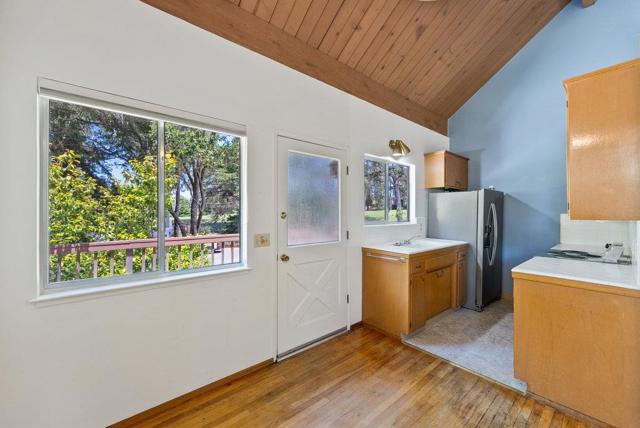 388 Belle Monti Court, Aptos CA: https://media.crmls.org/mediaz/e7390495-4398-4afc-8873-055a6b9e6cda.jpg