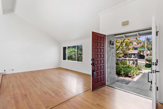 6561 Skyfarm Drive, San Jose CA: https://media.crmls.org/mediaz/e73ae740-a7a5-4962-8369-a896e9b505aa.jpg