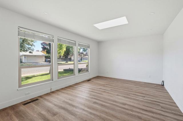 3405 Bellevue Drive, Modesto CA: https://media.crmls.org/mediaz/e73afe62-b039-4338-8bbf-694fb66ffbf7.jpg
