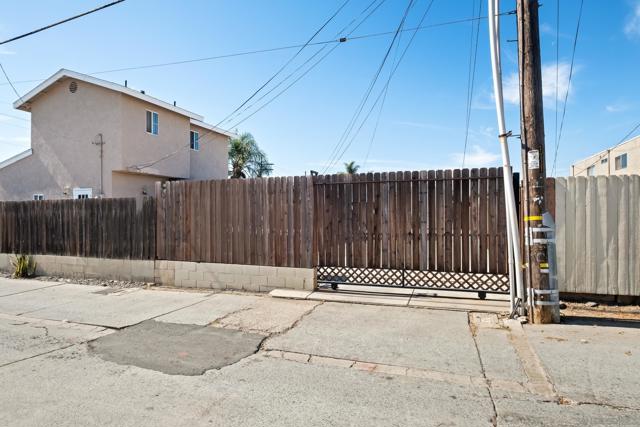 3809 Van Dyke Ave, San Diego CA: https://media.crmls.org/mediaz/e73b5c12-541e-425c-a9e8-a9a07145a28d.jpg