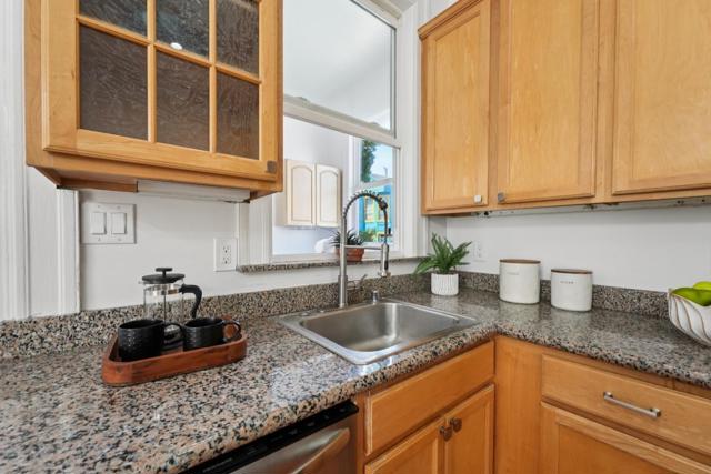 1212 Alabama Street, San Francisco CA: https://media.crmls.org/mediaz/e73b5c62-2a4c-4b29-99e6-64b334ac3b1d.jpg
