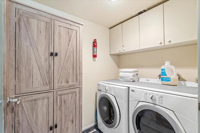 46520 Arapahoe Circle, Indian Wells CA: https://media.crmls.org/mediaz/e73bbaa1-cf07-4f03-9d63-66ba2d7afd24.jpg