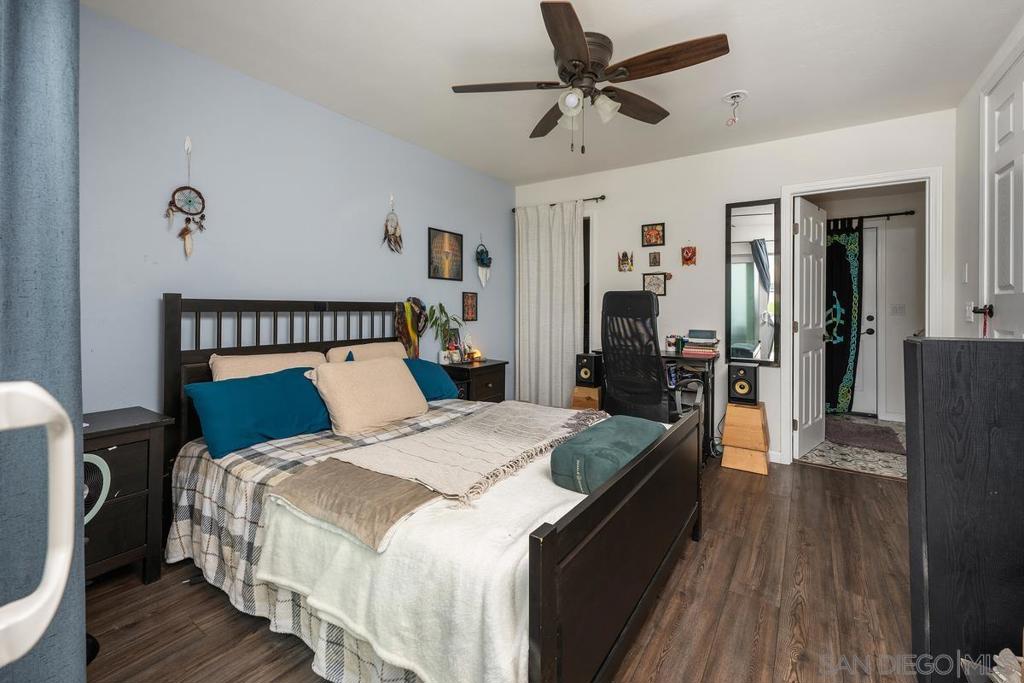 MLS #250035908SD img 9