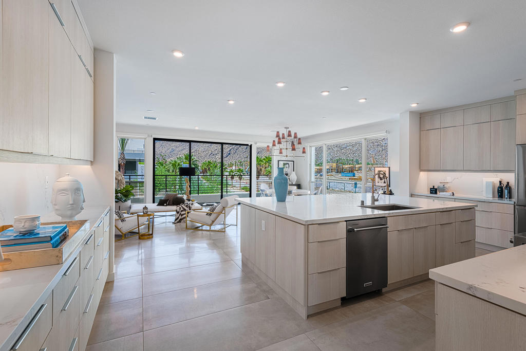106 Cameron Center Drive Drive, Palm Springs, CA 92264