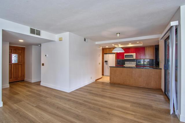 Detail Gallery Image 11 of 20 For 534 via De La Valle, Solana Beach,  CA 92075 - 2 Beds | 2 Baths